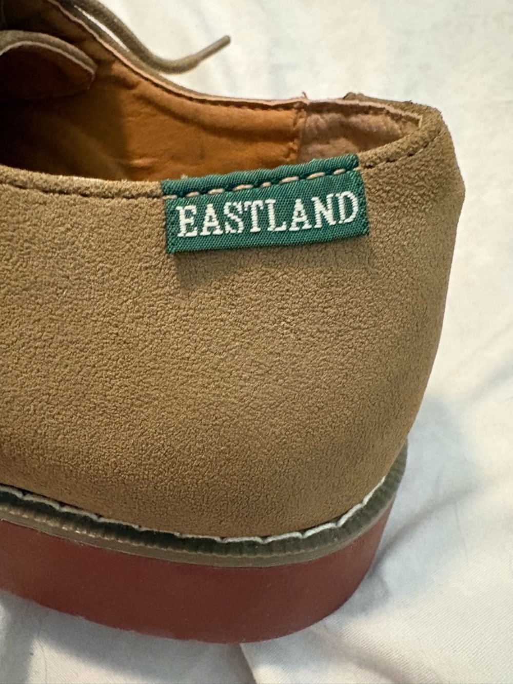 Eastland Buck Suede Oxford Shoes in Tan suede Lace Up Unisex Shoe EU 40 - Picture 3 of 13